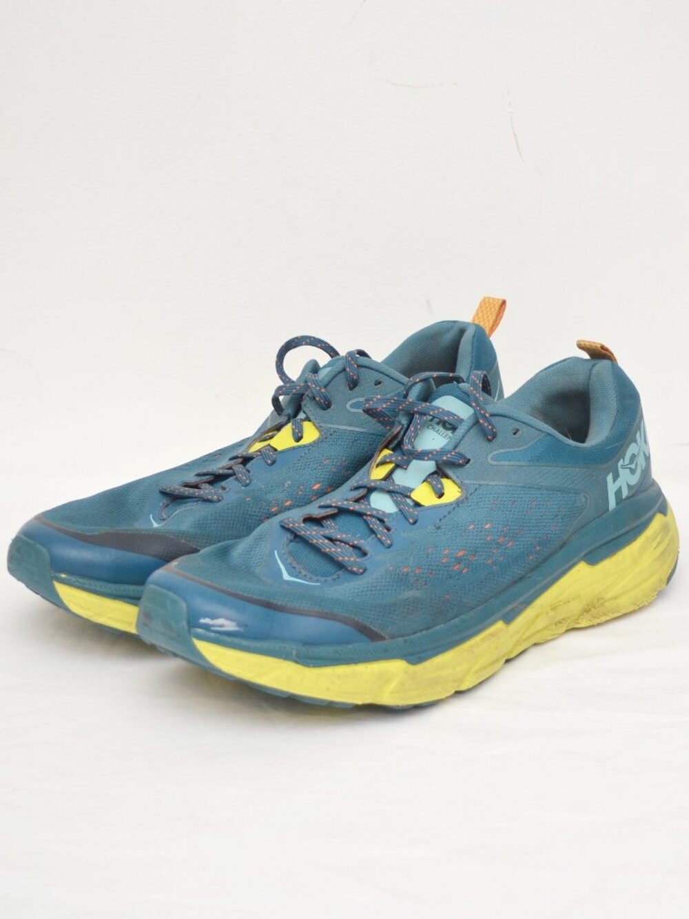 Hoka One One Challenger ATR 6 Blue Coral/Evening Primrose Size 13. Pre Owned.